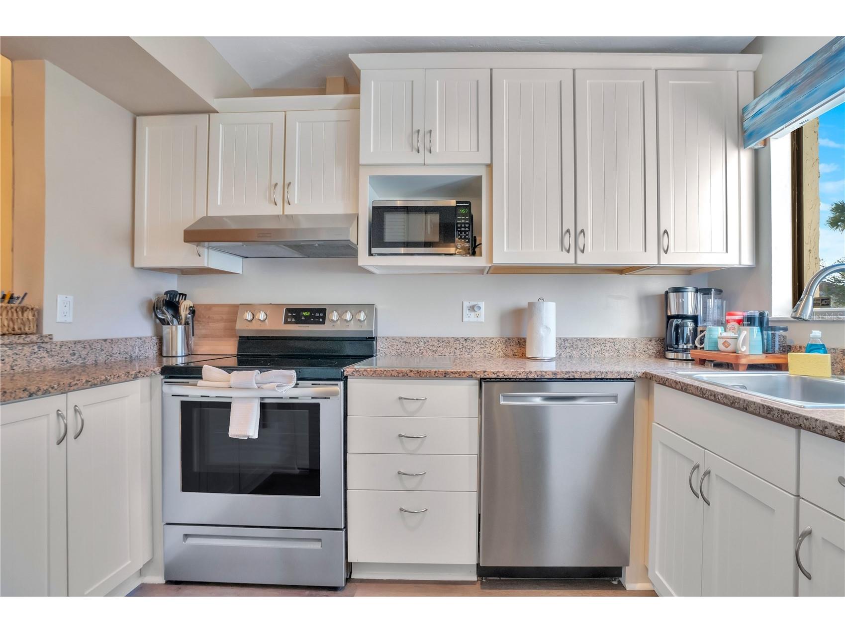 1646 Stickney Point Road #1646-101 Sarasota FL 34231 - INTERCOASTAL WATERWAY O6376065 image13