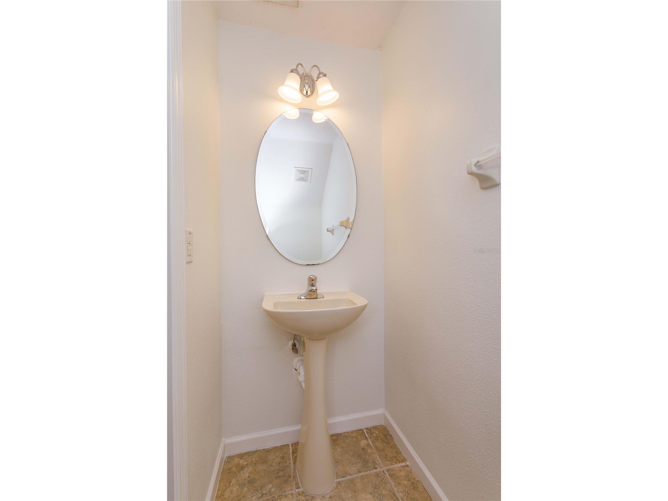 16460 Cedar Crest Drive Orlando FL 32828 O6405354 image12