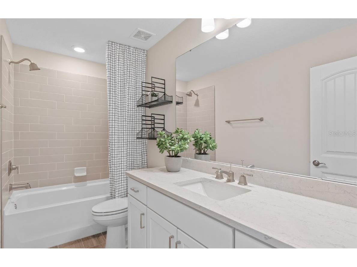 16462 Lone Oak Circle Orlando FL 32832 O6358134 image40