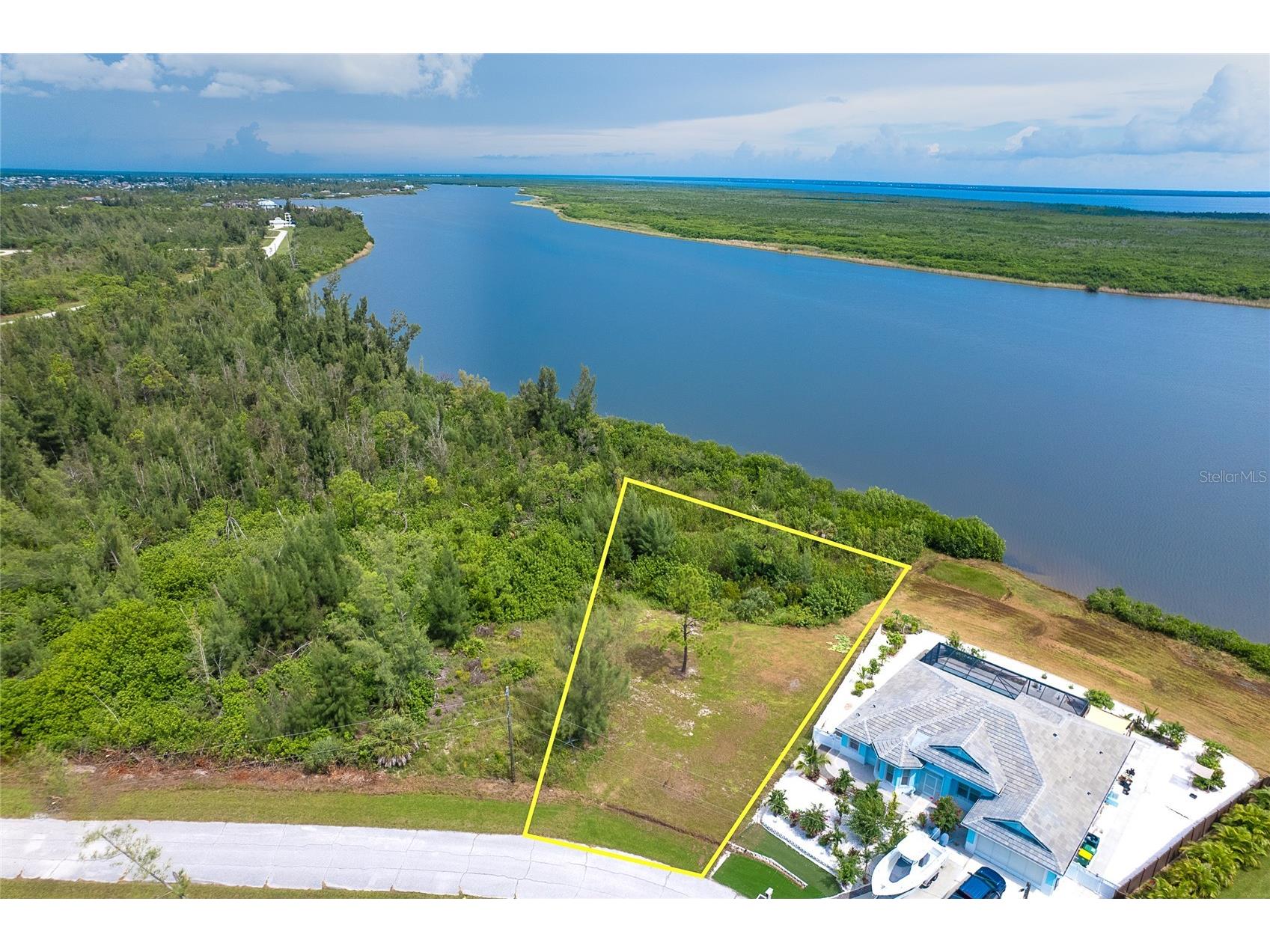 16468 Liggett Circle Port Charlotte FL 33981 - INTERCEPTOR LAGOON D6143800 image5