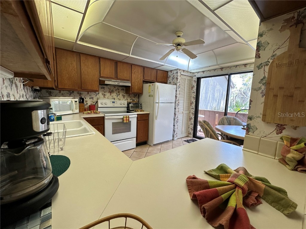 1647 Brookhouse Court #246 Sarasota FL 34231 A4610550 image5