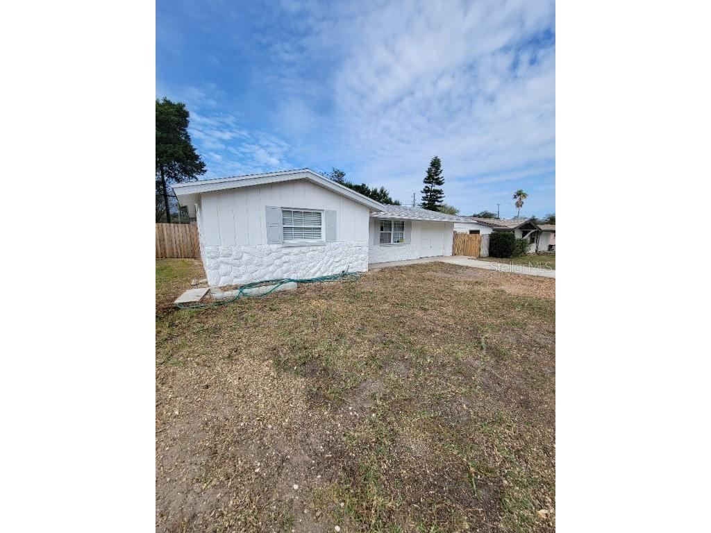 1647 Debonair Drive Holiday FL 34690 U8186570 image1