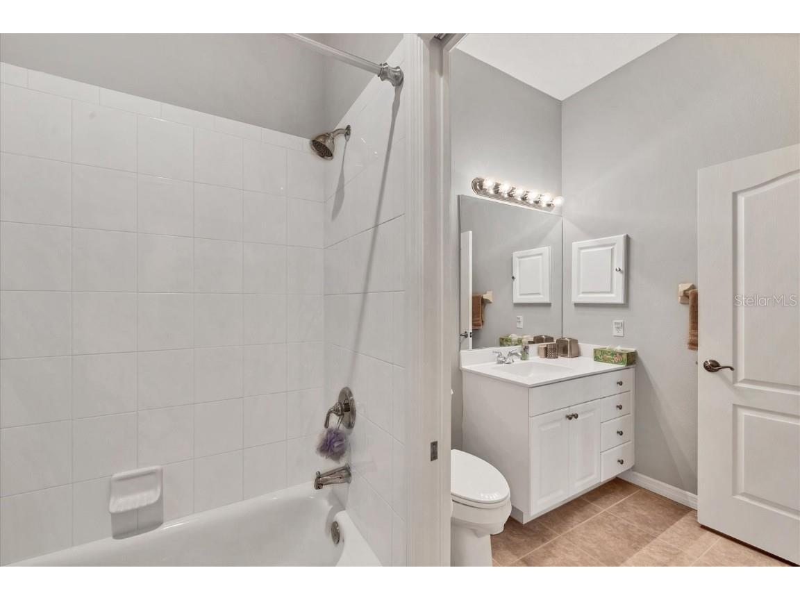 1647 Lancashire Drive #1647 Venice FL 34293 N6136383 image24