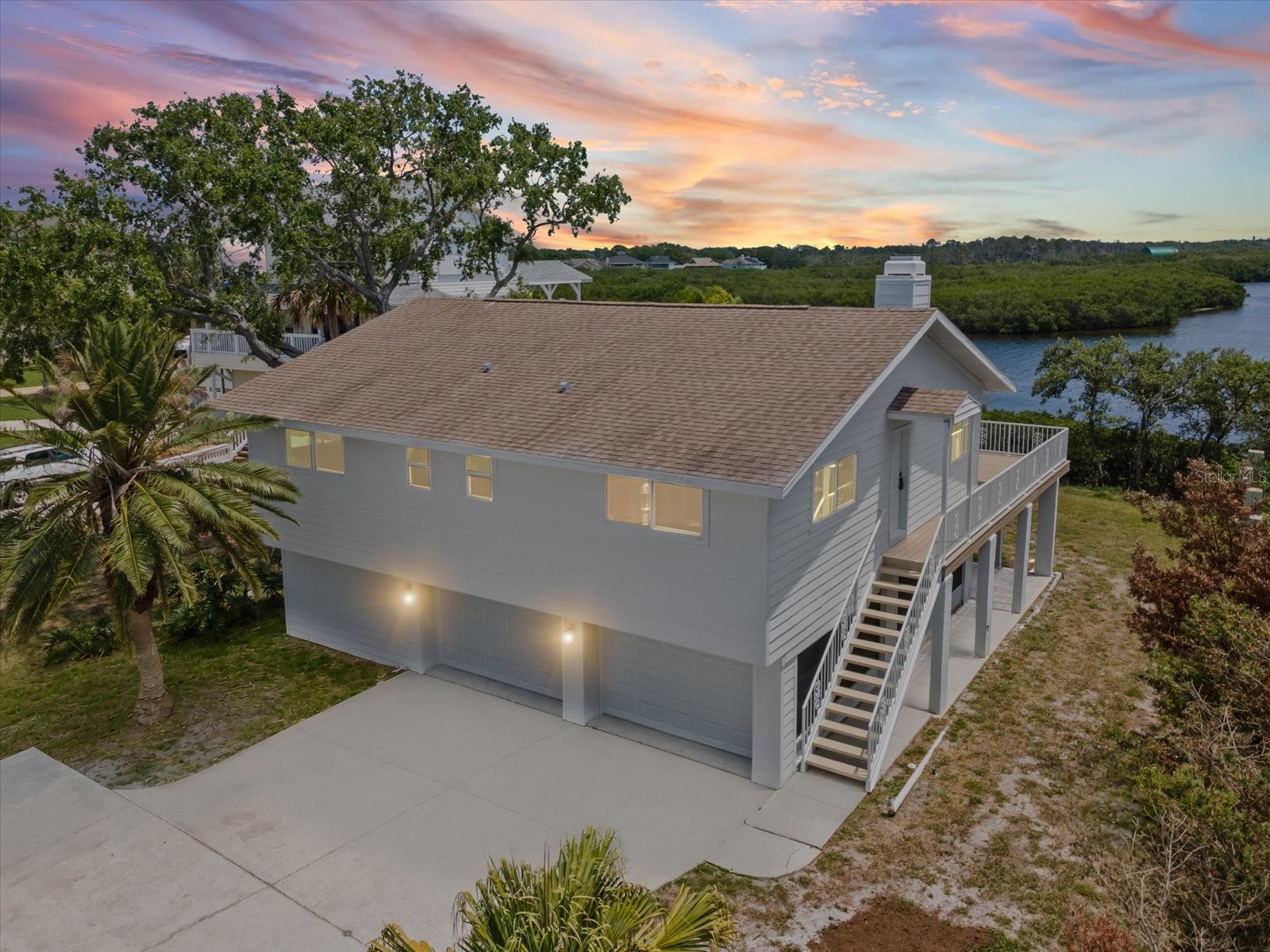 1647 Sea Breeze Drive Tarpon Springs FL 34689 - GULF OF MEXICO W7885418 image1