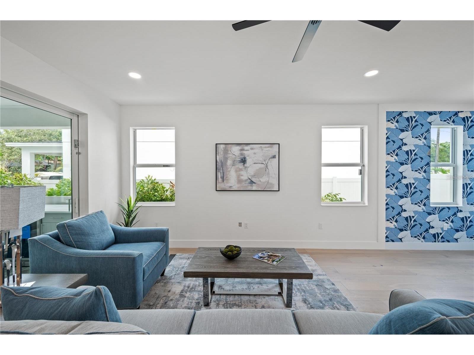 1647 Siesta Drive Sarasota FL 34239 A4682250 image23