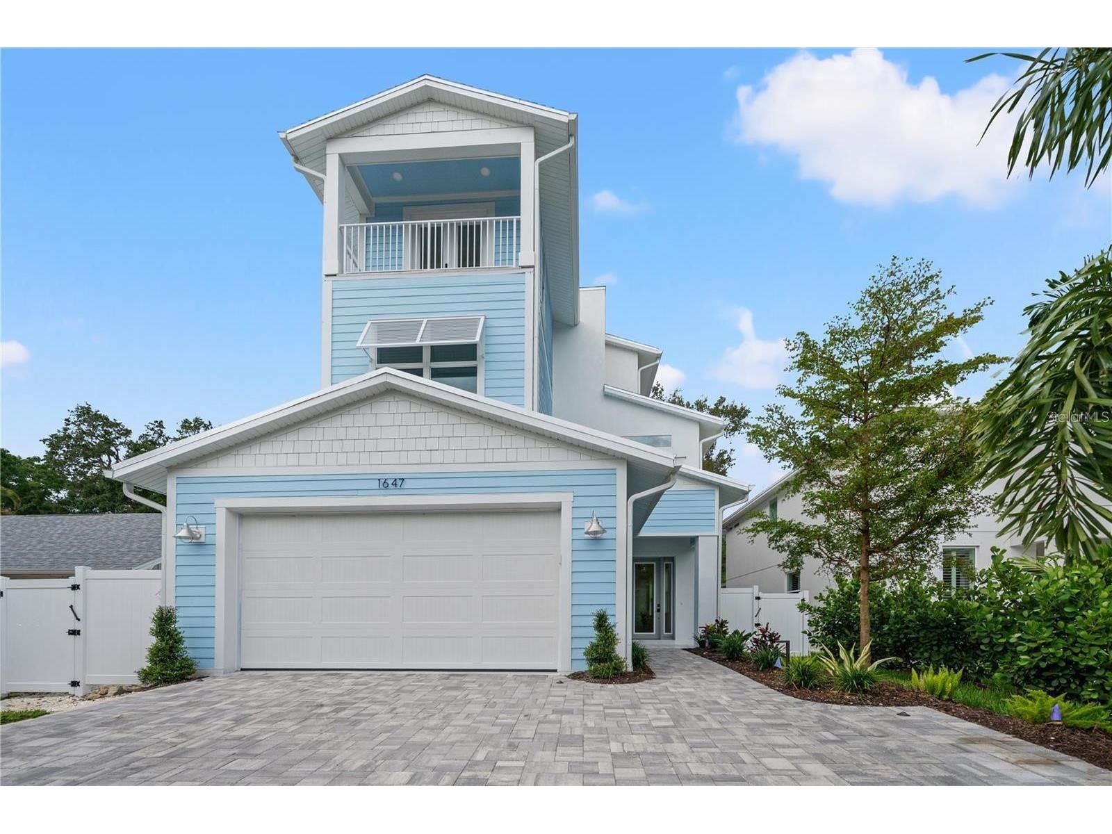 1647 Siesta Drive Sarasota FL 34239 A4695812 image3