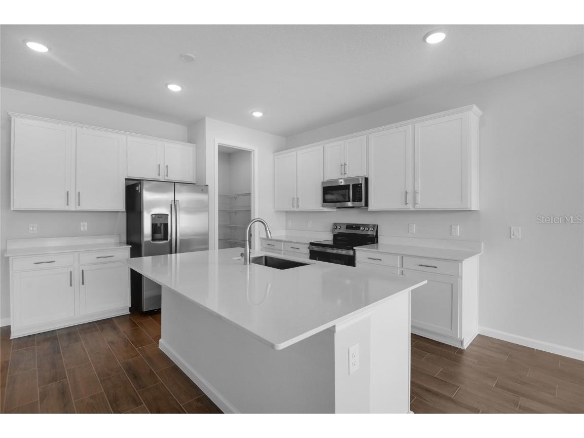 1647 Sugarbelle Circle Mascotte FL 34753 S5111780 image4