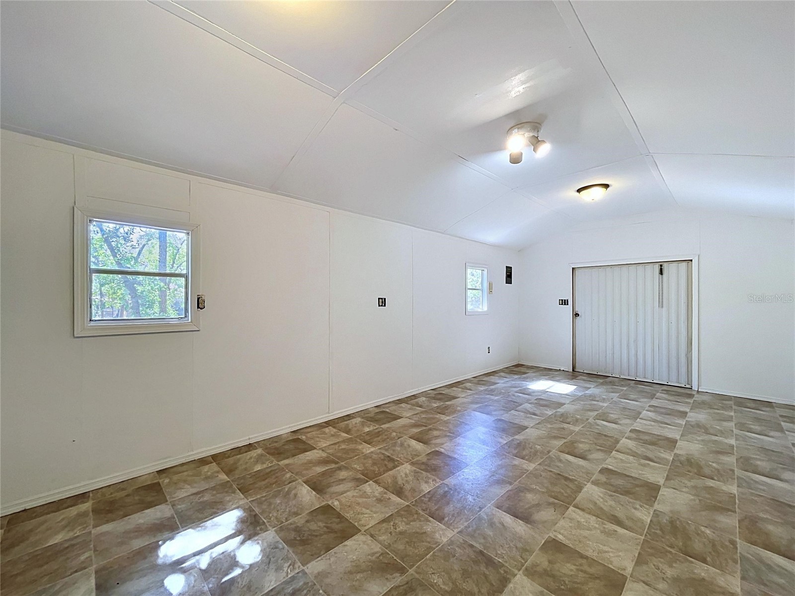 16475 Kids Ave Weeki Wachee FL 34614 W7880349 image90