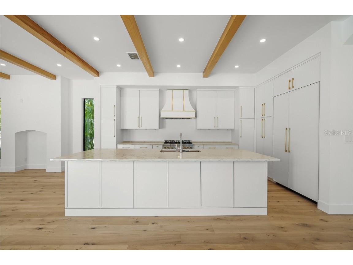 1648 Bonita Lane Sarasota FL 34239 A4664044 image12