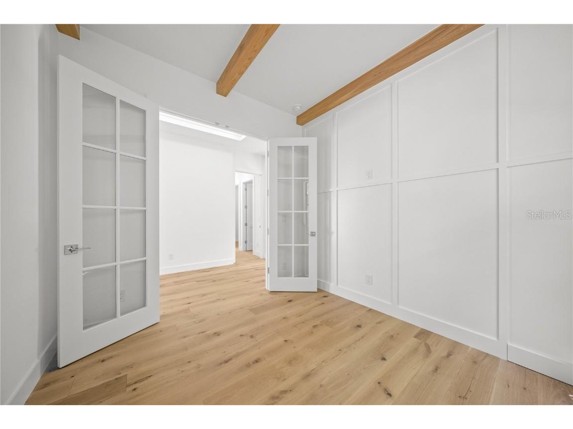 1648 Bonita Lane Sarasota FL 34239 A4664044 image16