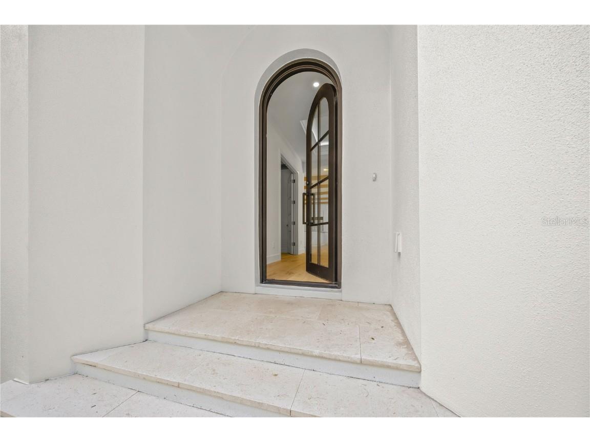 1648 Bonita Lane Sarasota FL 34239 A4664044 image3