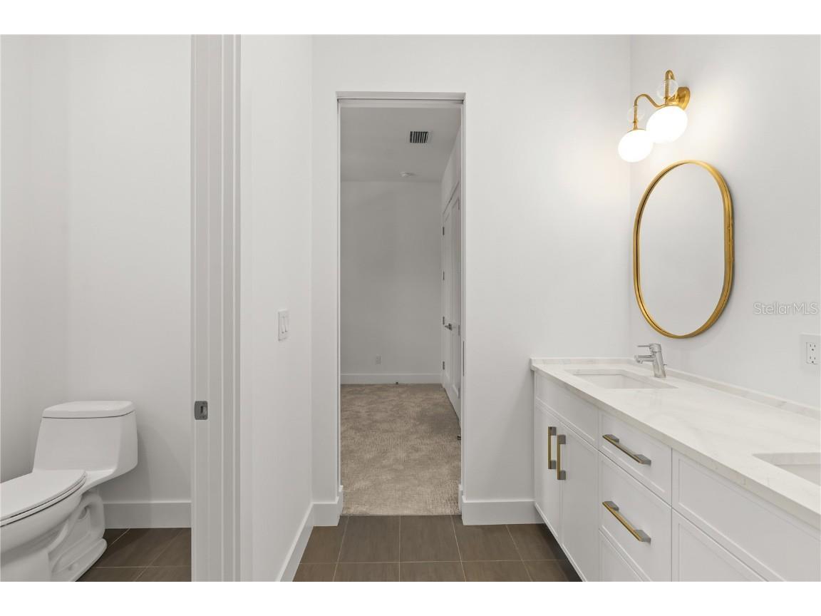 1648 Bonita Lane Sarasota FL 34239 A4664044 image38