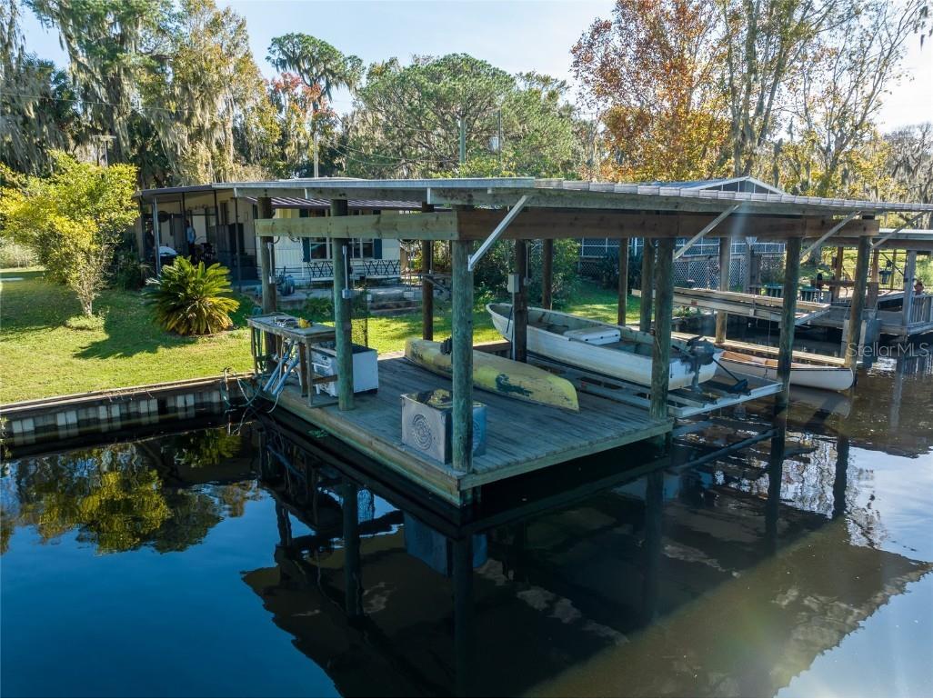 1648 Bream Drive Seville FL 32190 - CANAL TO LAKE GEROGE V4933615 image1