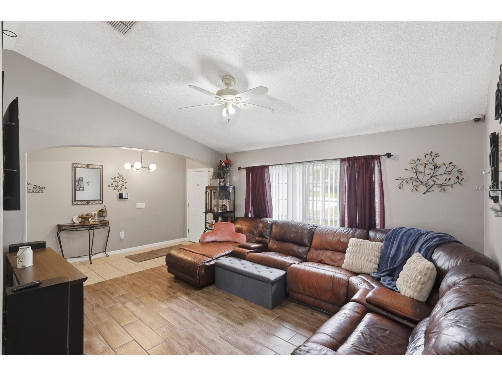 1648 Gregory Drive Deltona FL 32738 V4948440 image7