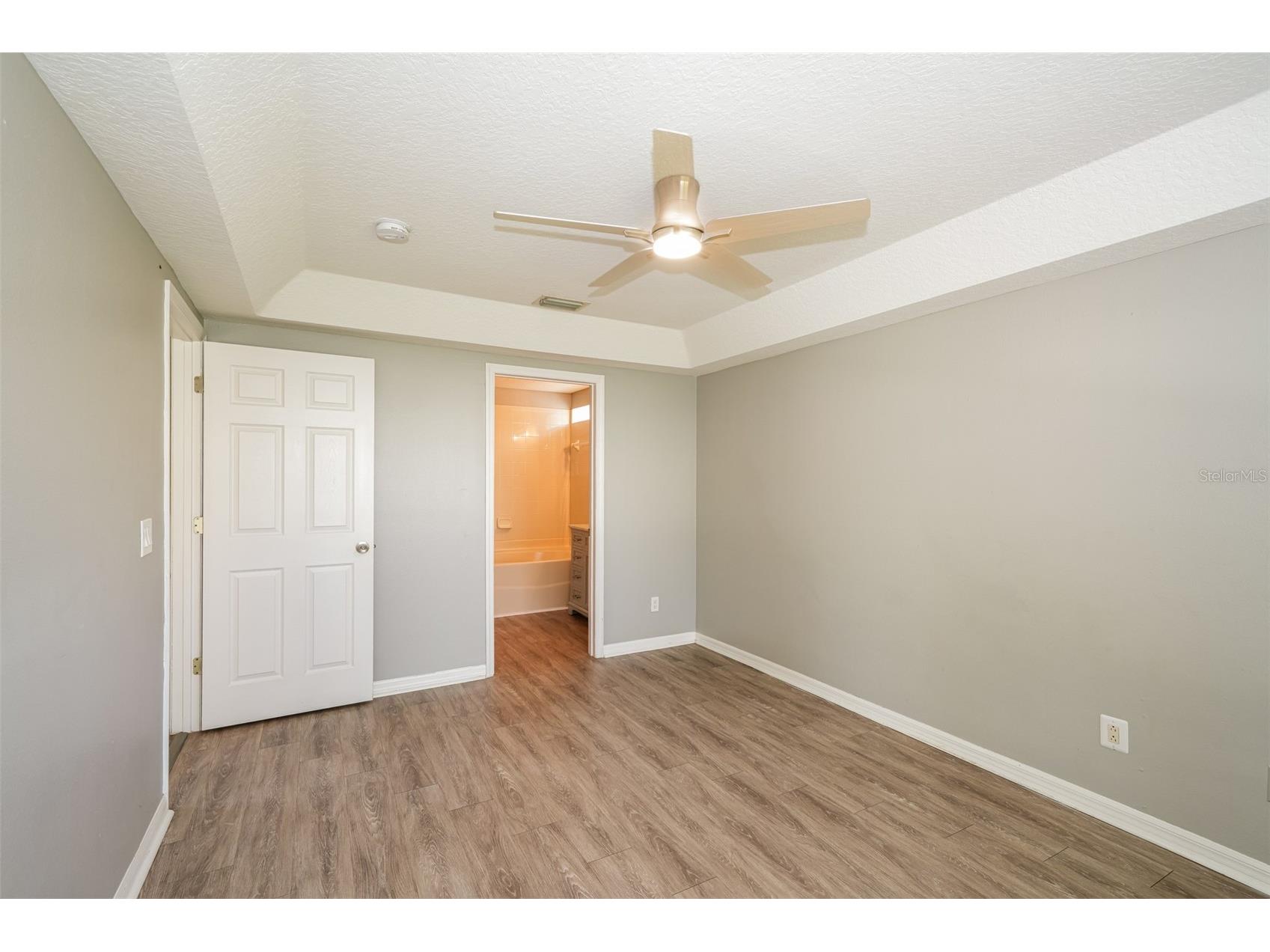 1648 Harbor Oaks Drive Tarpon Springs FL 34689 TB8507810 image17