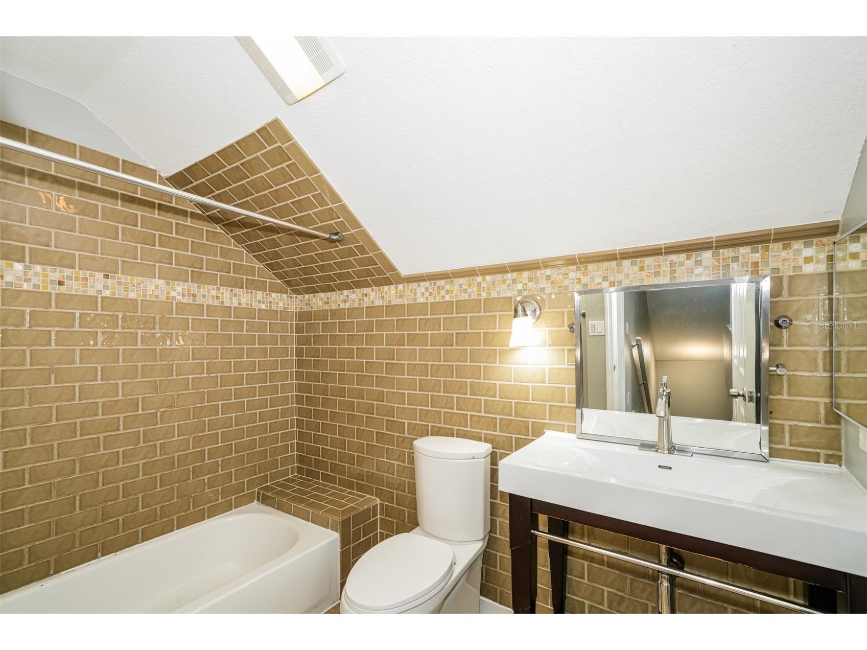 1648 Harbor Oaks Drive Tarpon Springs FL 34689 TB8507810 image27