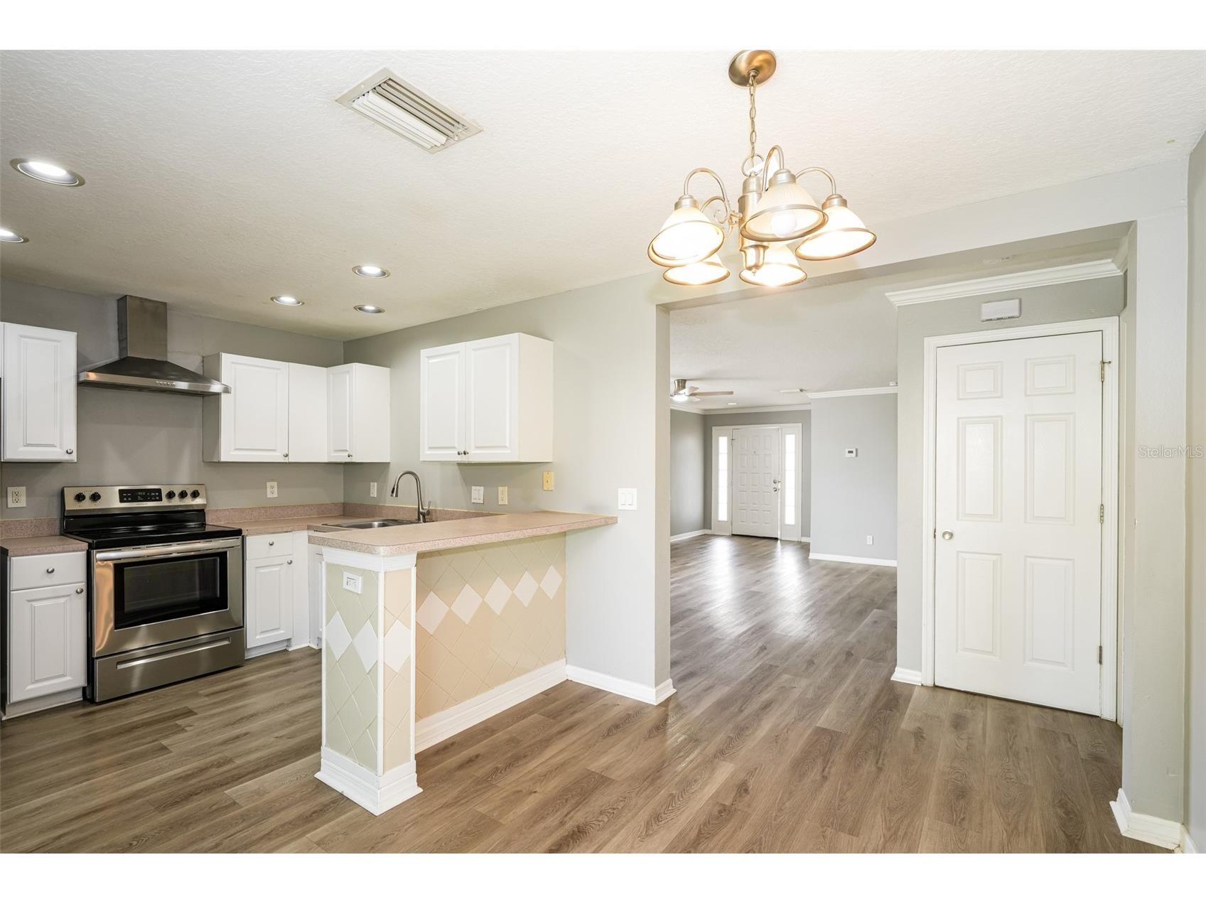 1648 Harbor Oaks Drive Tarpon Springs FL 34689 TB8507810 image9