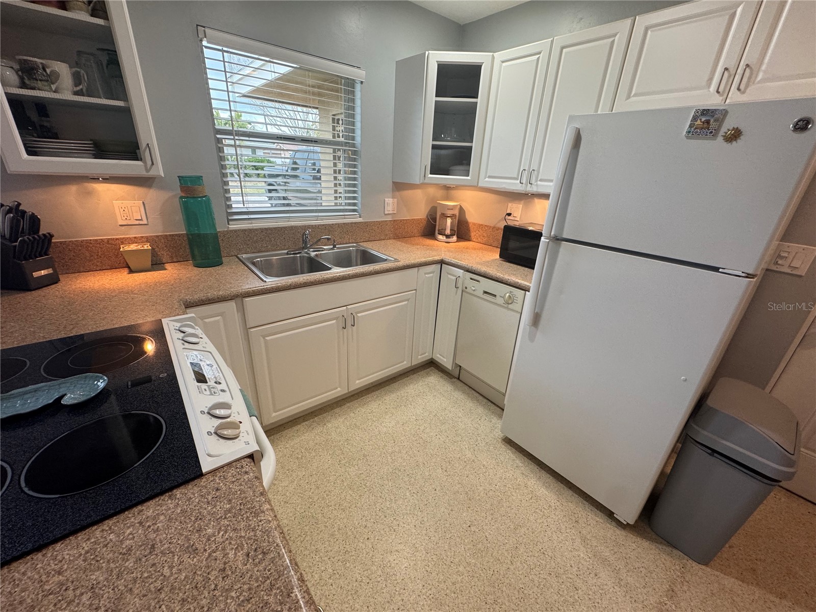1648 Idle Lane Sarasota FL 34231 A4680338 image20