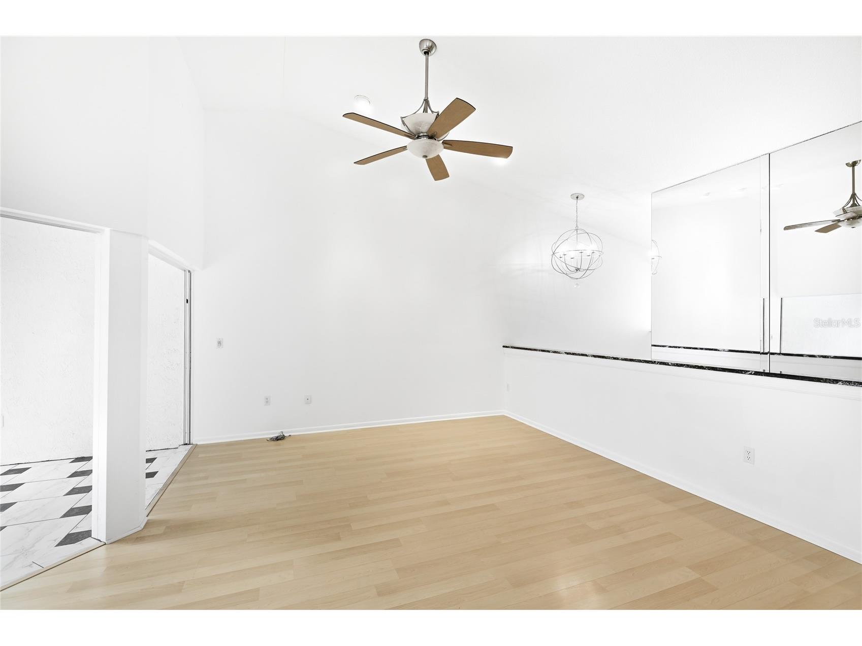 1648 Starling Drive #202 Sarasota FL 34231 A4680410 image12