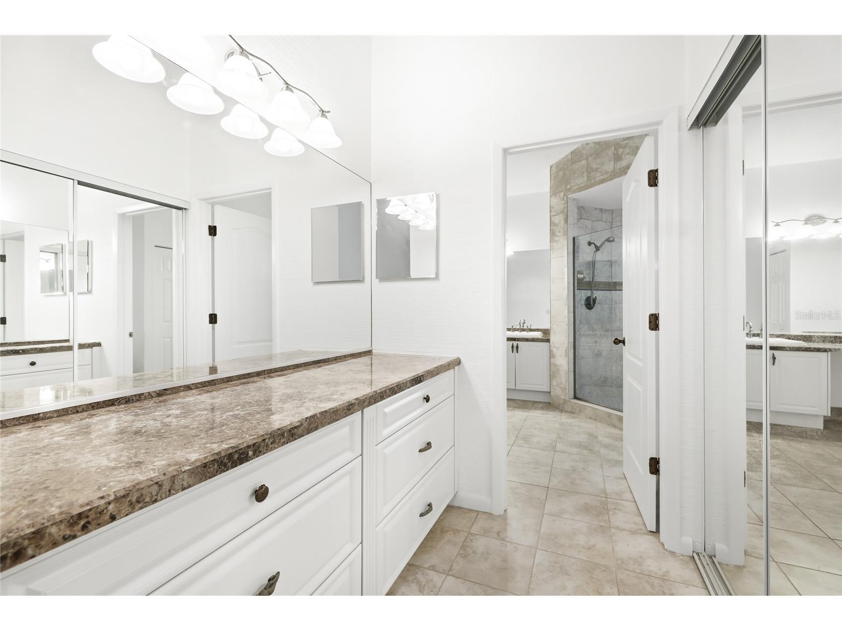 1648 Starling Drive #202 Sarasota FL 34231 A4680410 image22