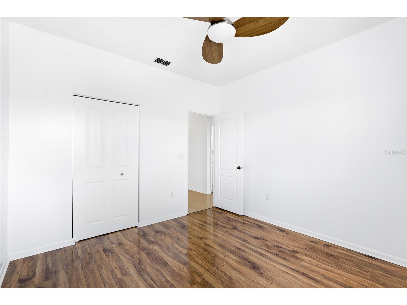1648 Starling Drive #202 Sarasota FL 34231 A4680410 image26