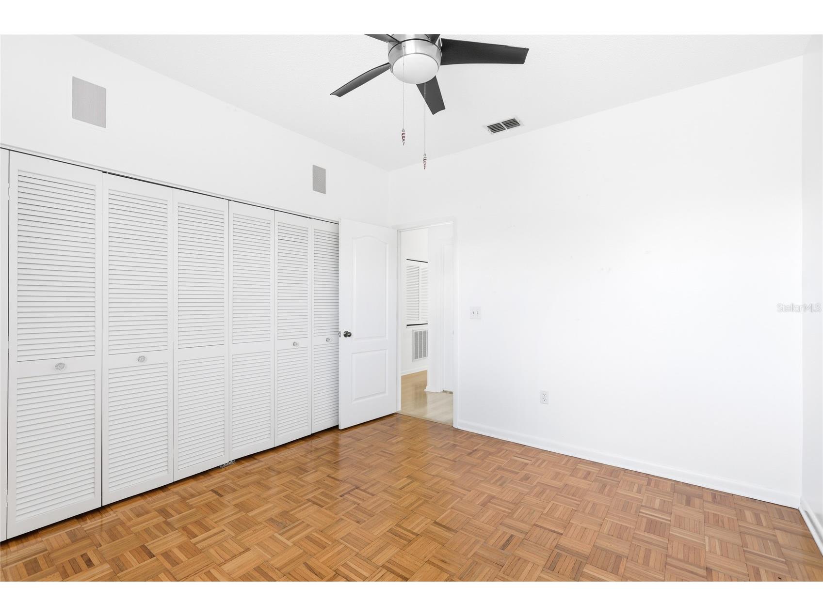 1648 Starling Drive #202 Sarasota FL 34231 A4680410 image29