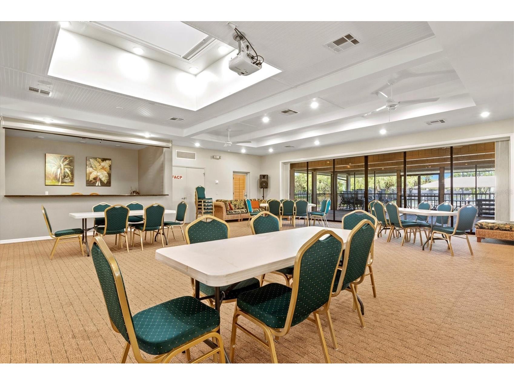 1648 Starling Drive #202 Sarasota FL 34231 A4680410 image39