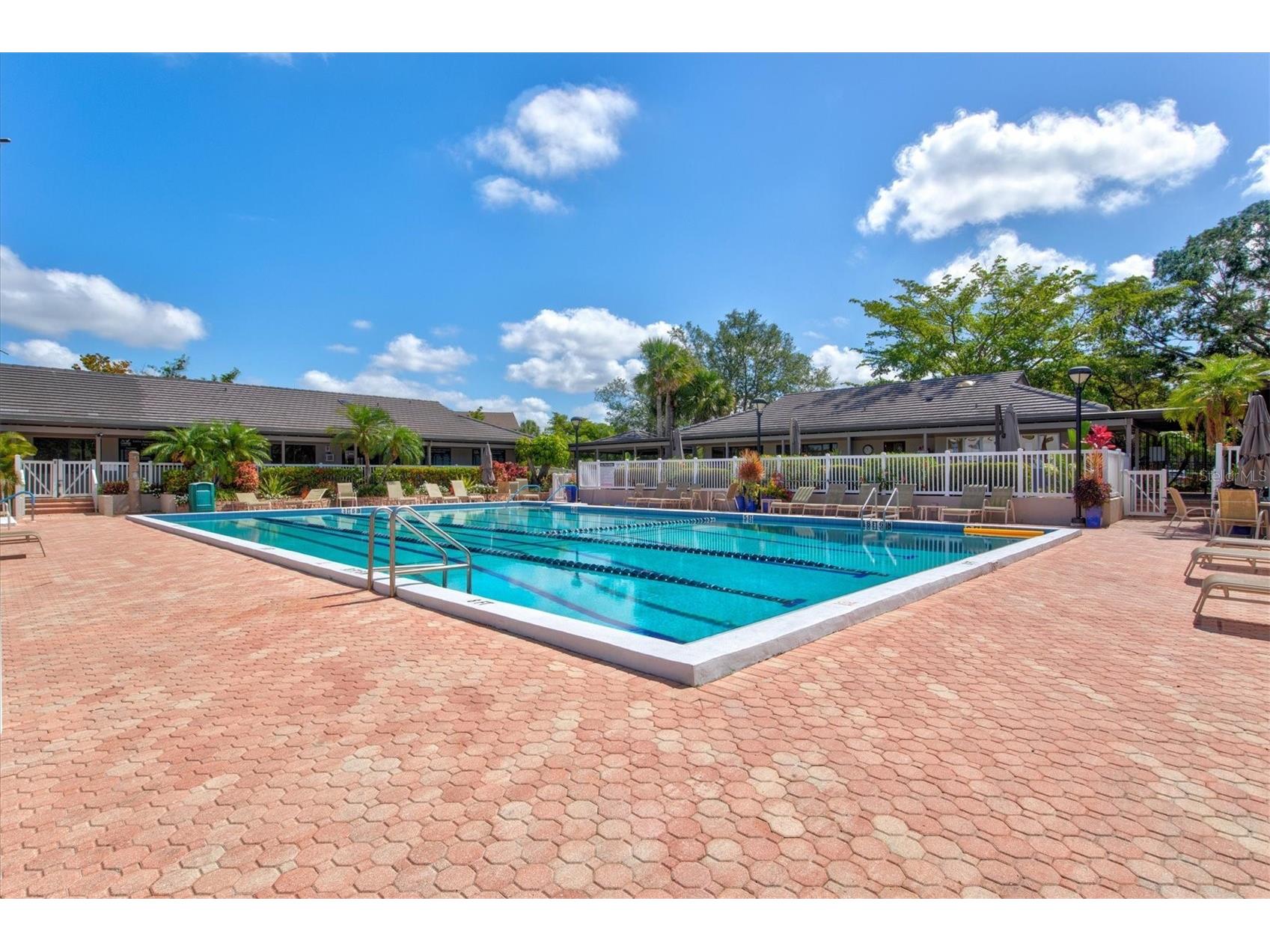 1648 Starling Drive #202 Sarasota FL 34231 A4680410 image49
