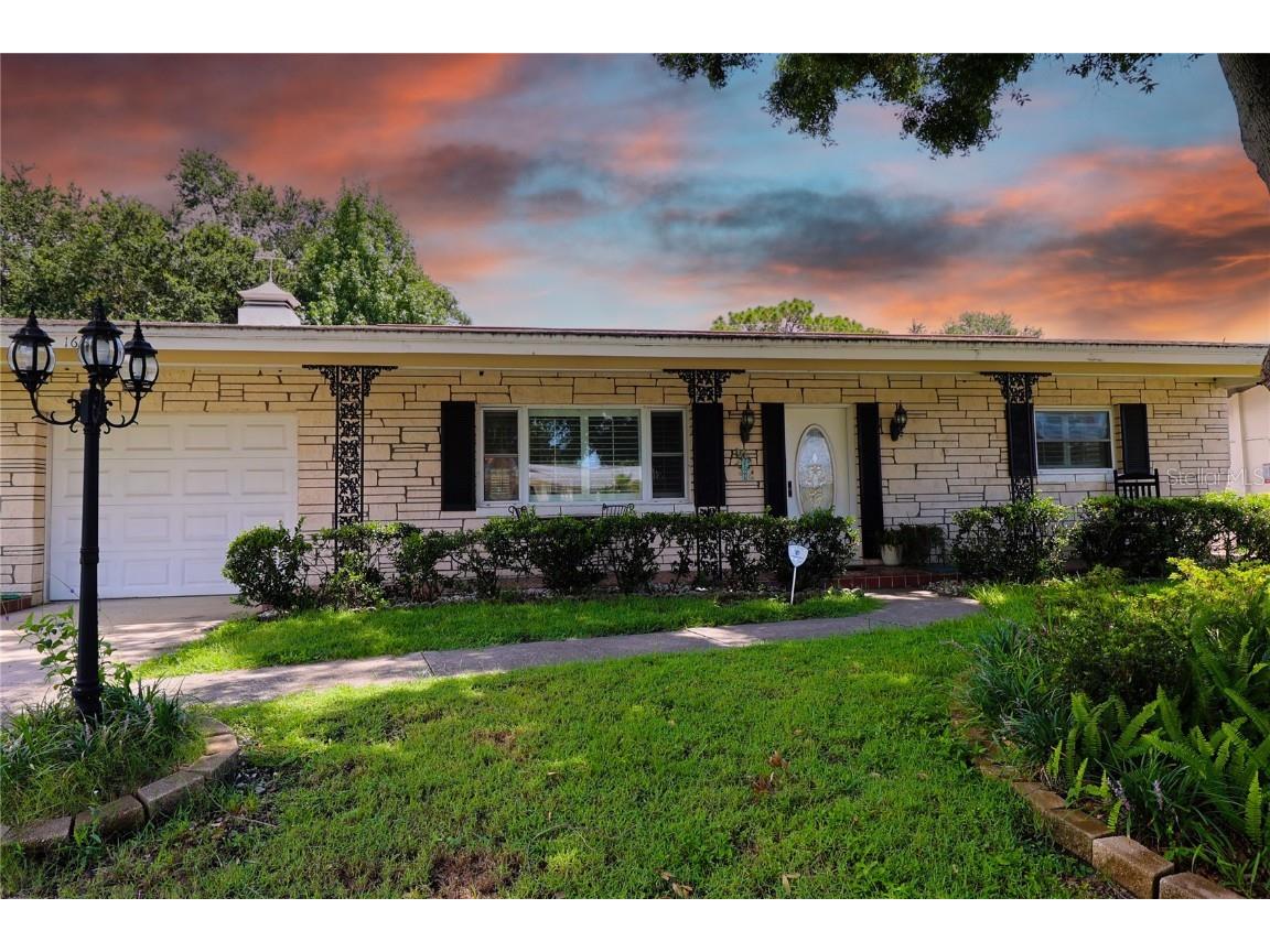 1648 Suffolk Drive Clearwater FL 33756 U8207728 image1