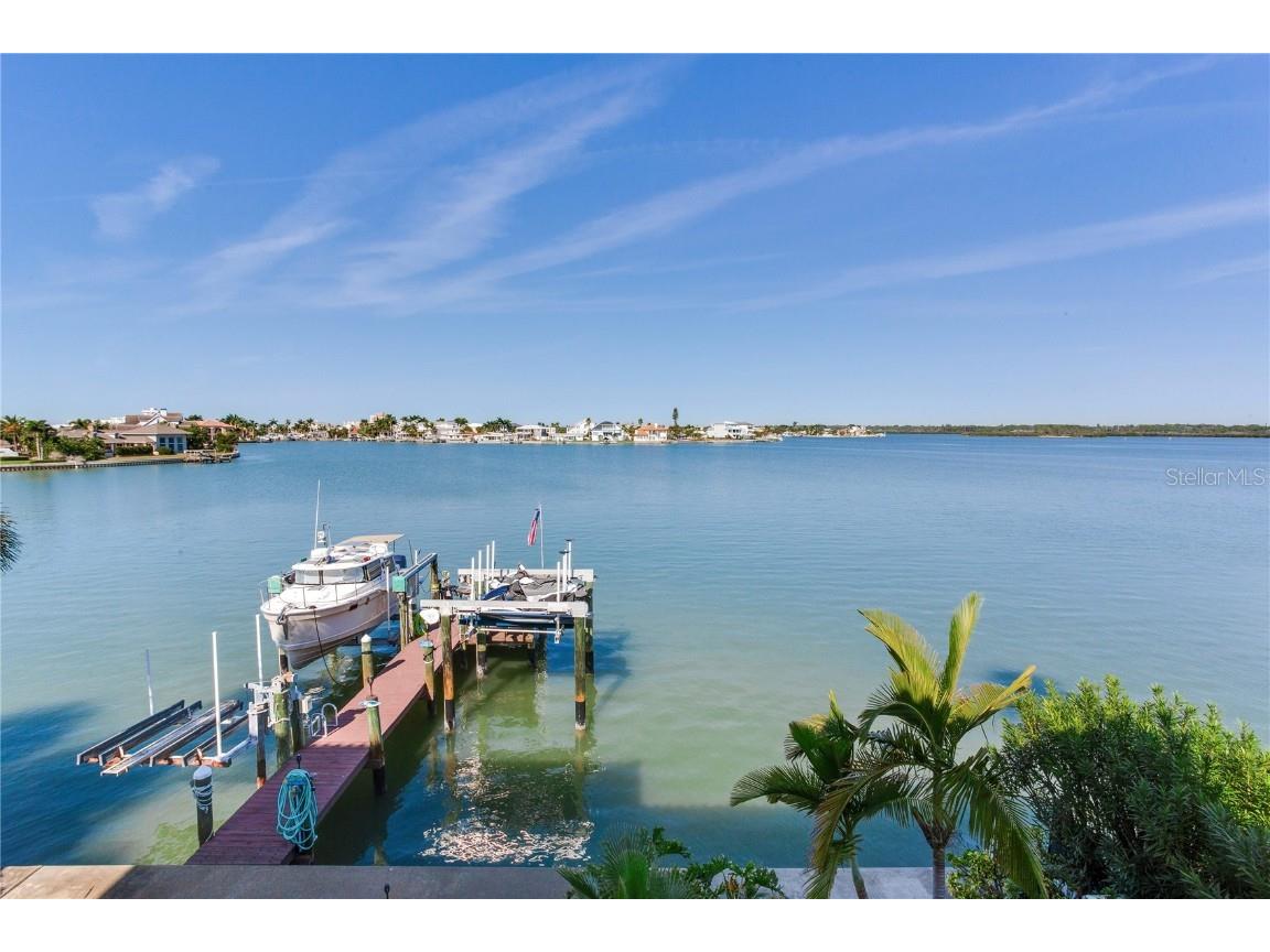 16480 Redington Drive Redington Beach FL 33708 TB8454521 image1