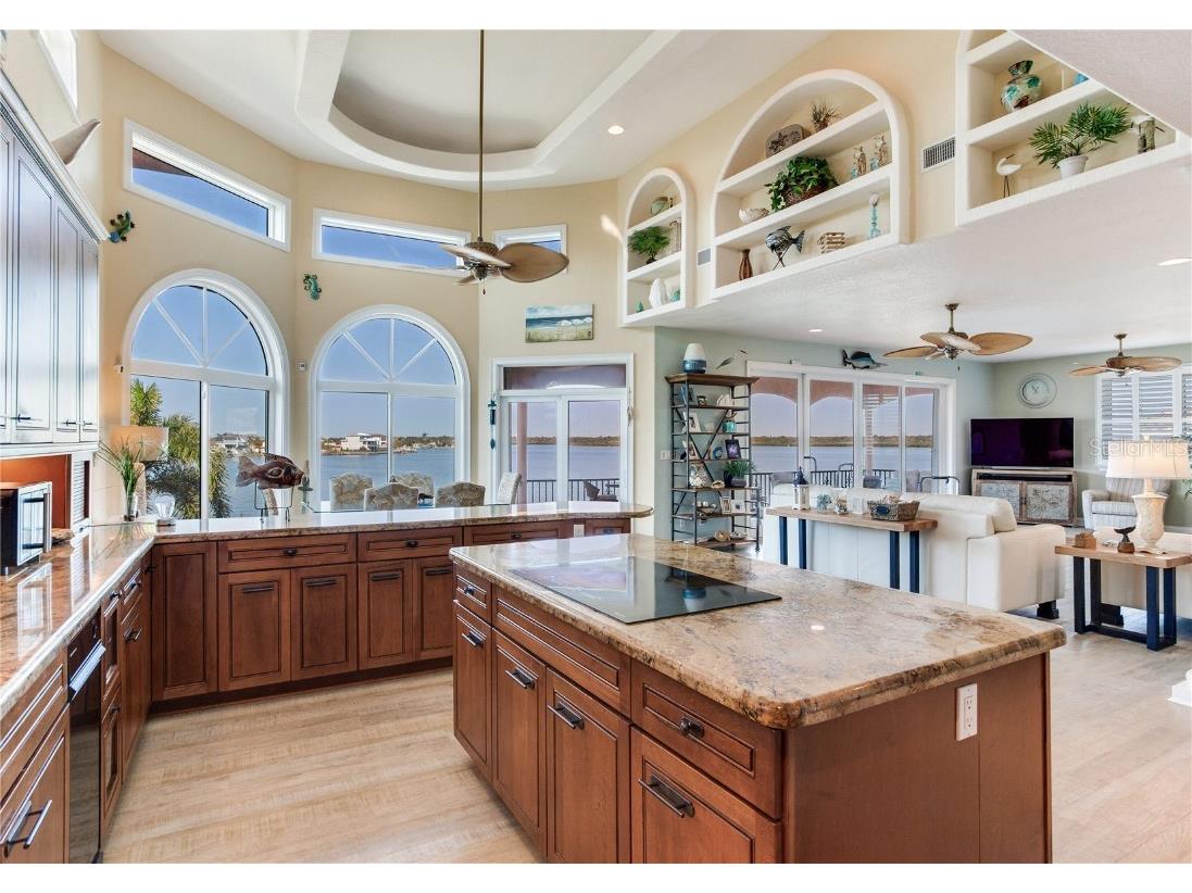 16480 Redington Drive Redington Beach FL 33708 TB8454521 image16