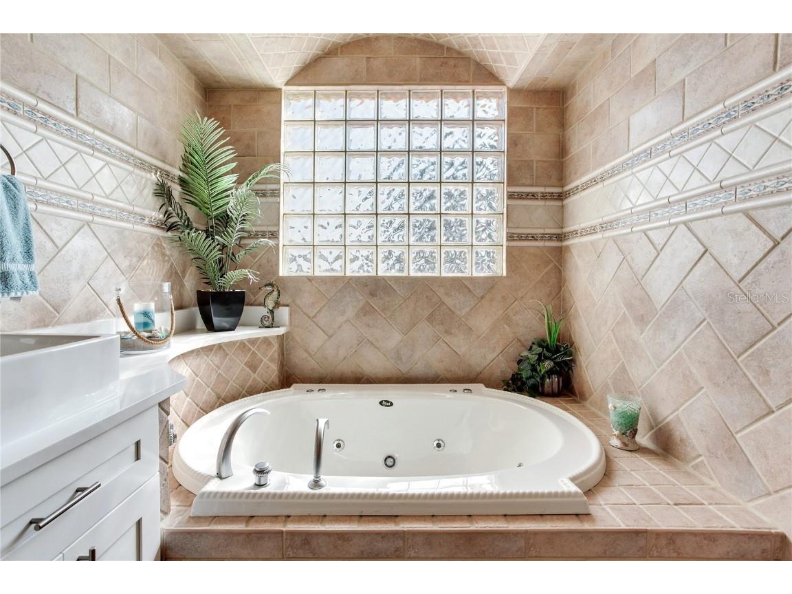 16480 Redington Drive Redington Beach FL 33708 TB8454521 image34