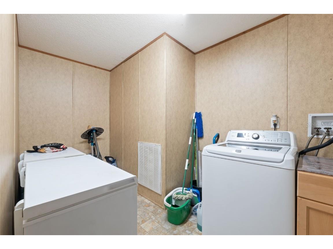 16481 Oakview Drive Brooksville FL 34601 W7879670 image30