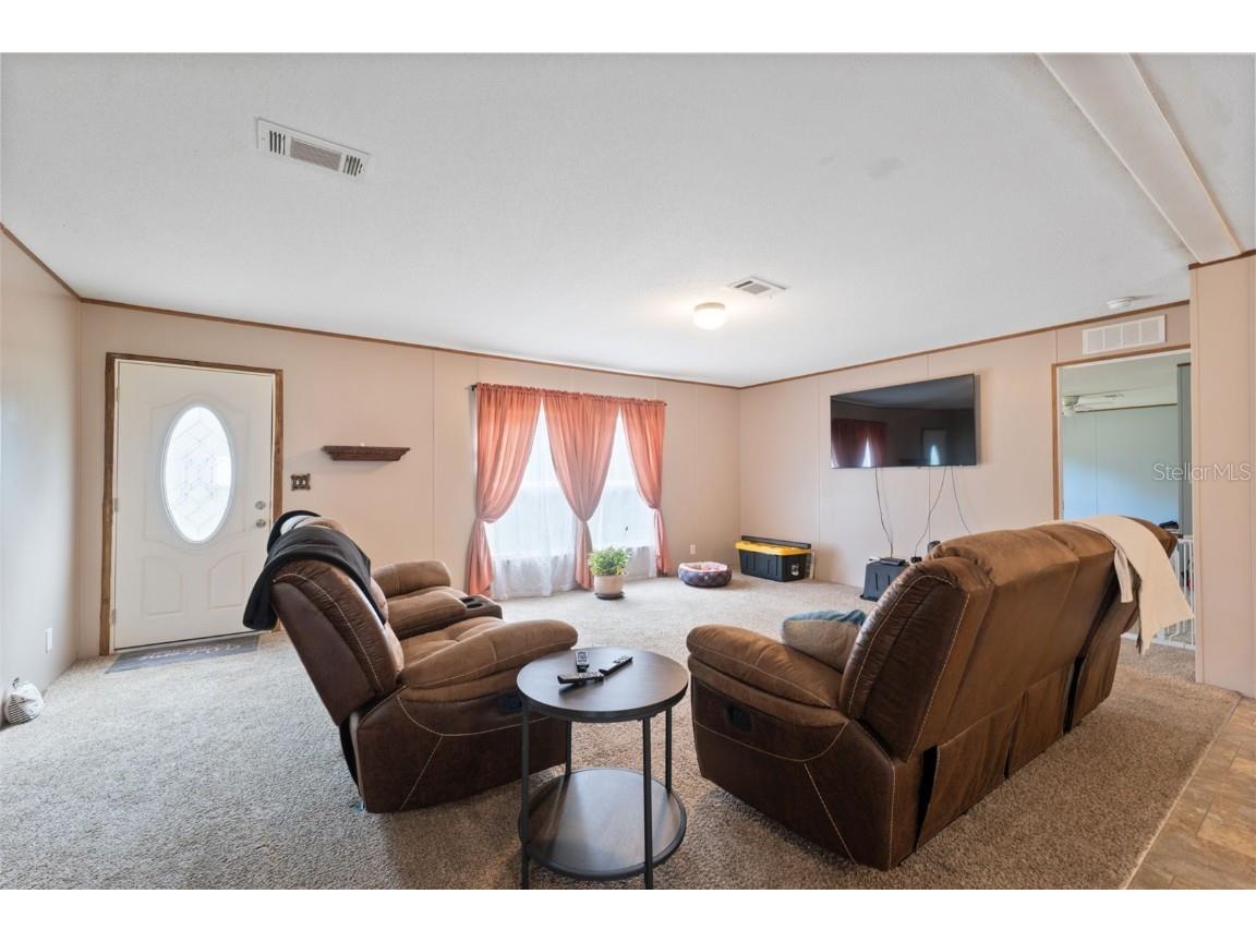 16481 Oakview Drive Brooksville FL 34601 W7879670 image4