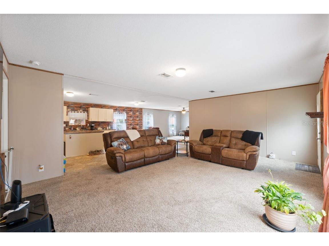 16481 Oakview Drive Brooksville FL 34601 W7879670 image6