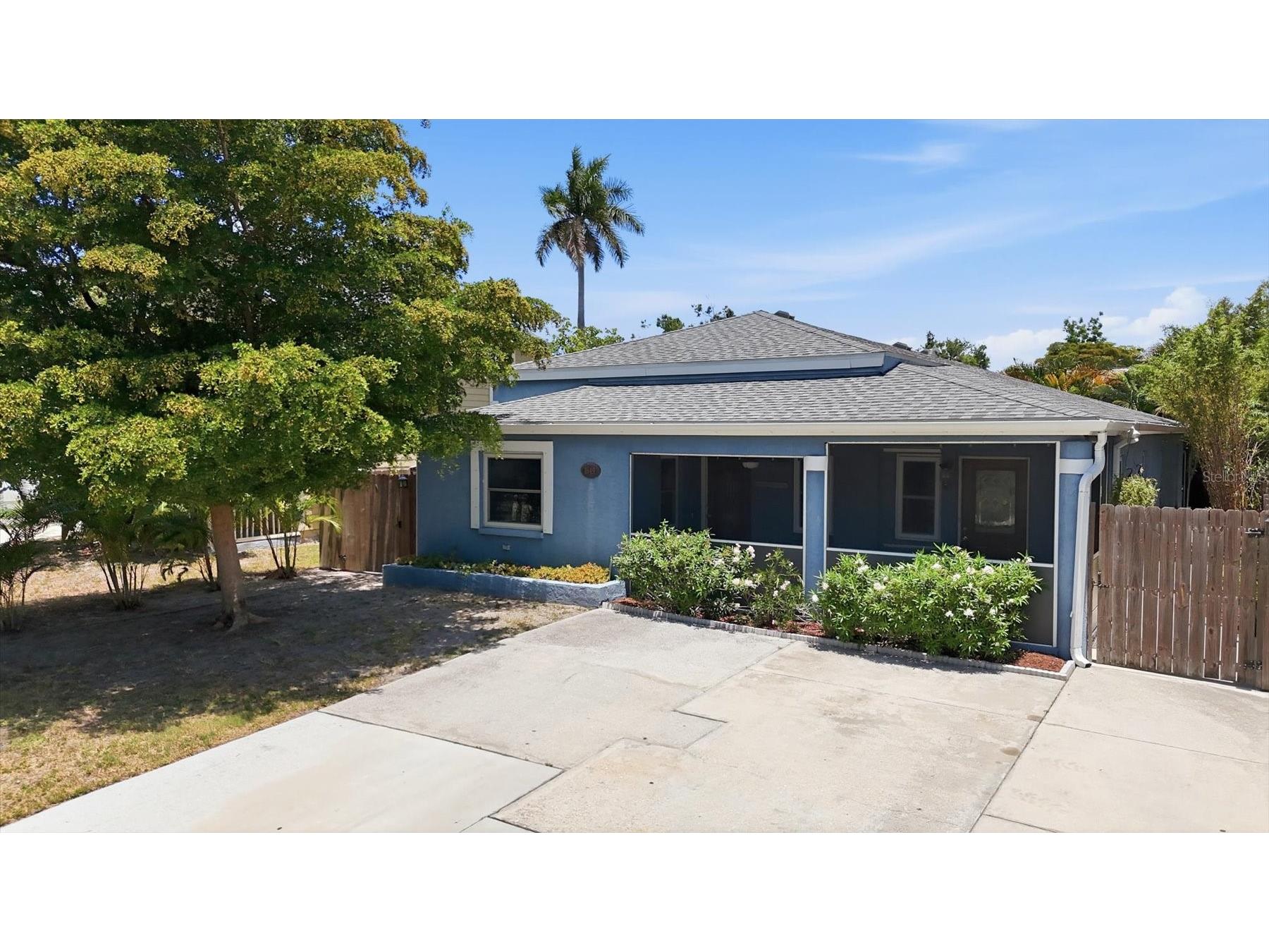 1649 8th Street Sarasota FL 34236 A4695133 image1