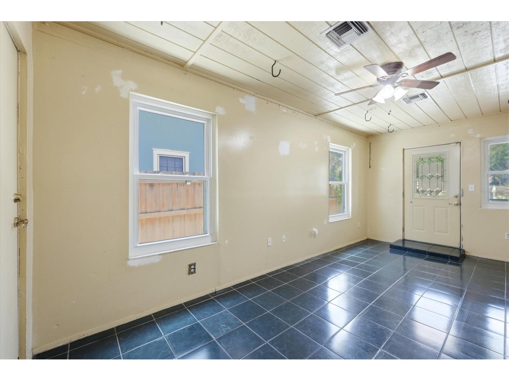 1649 8th Street Sarasota FL 34236 A4695133 image25