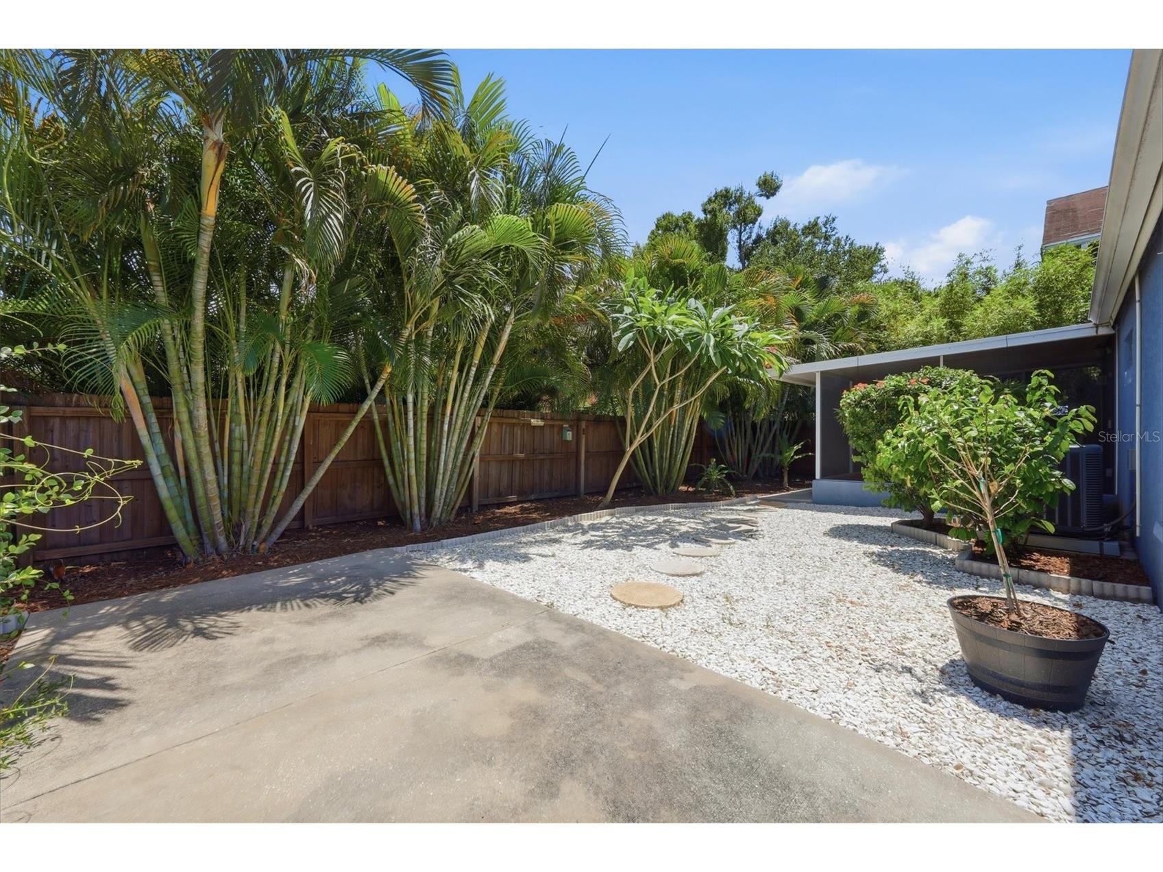 1649 8th Street Sarasota FL 34236 A4695133 image33