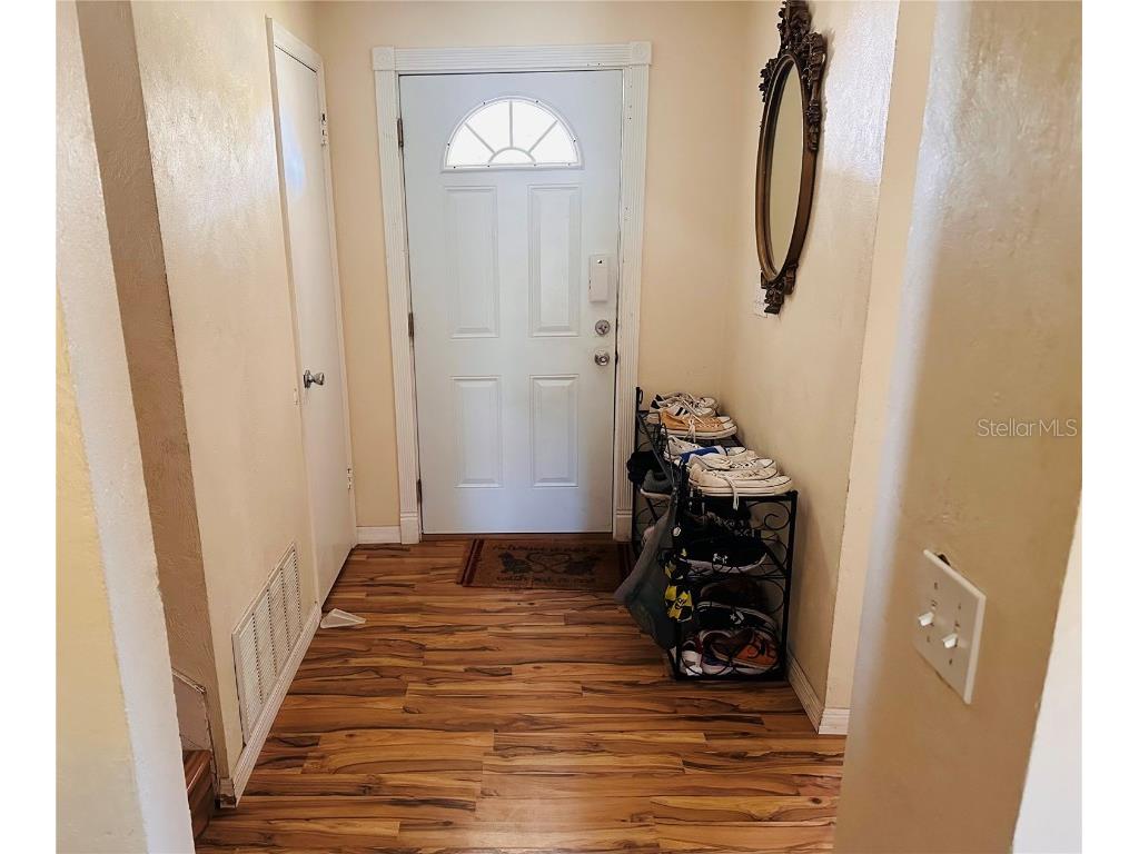 1649 E Shangri La Drive Daytona Beach FL 32119 V4945713 image3