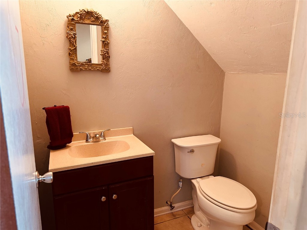 1649 E Shangri La Drive Daytona Beach FL 32119 V4945713 image7