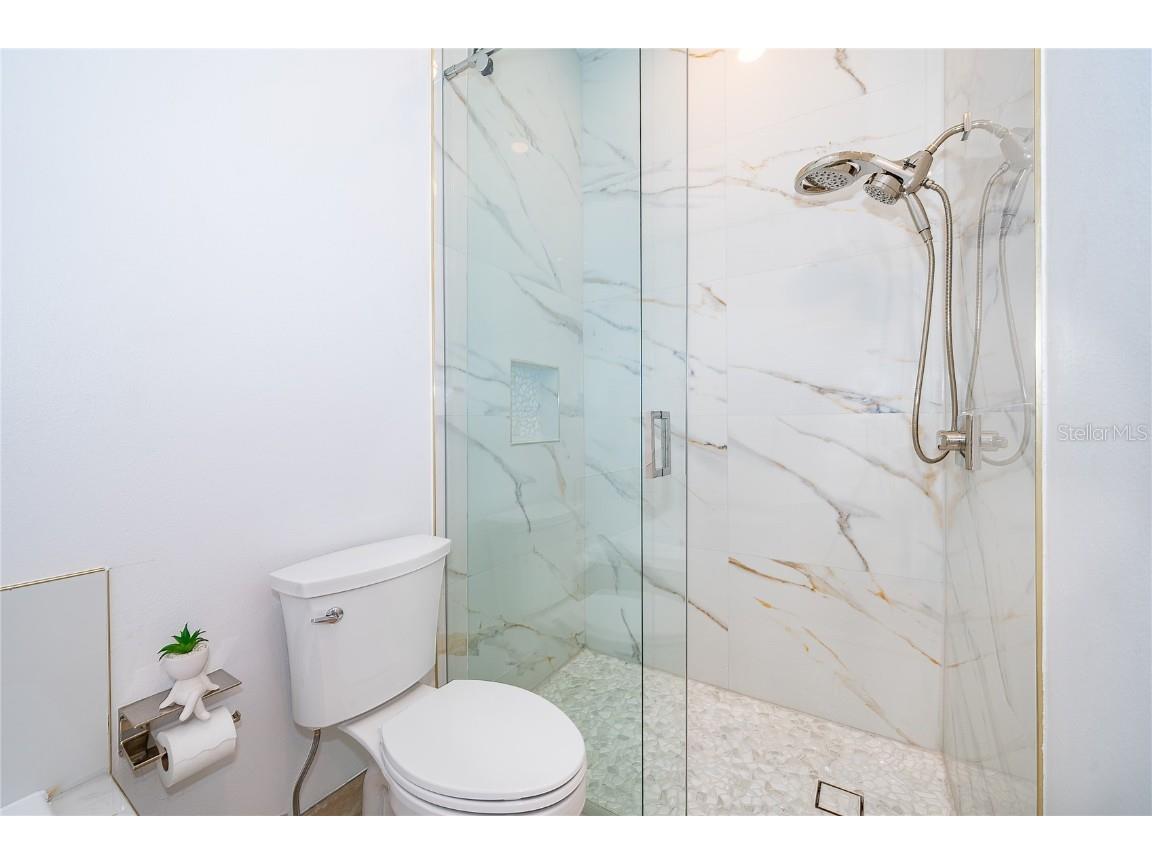 1649 Lake Villa Drive Tavares FL 32778 - LAKE SAUNDERS G5104559 image22