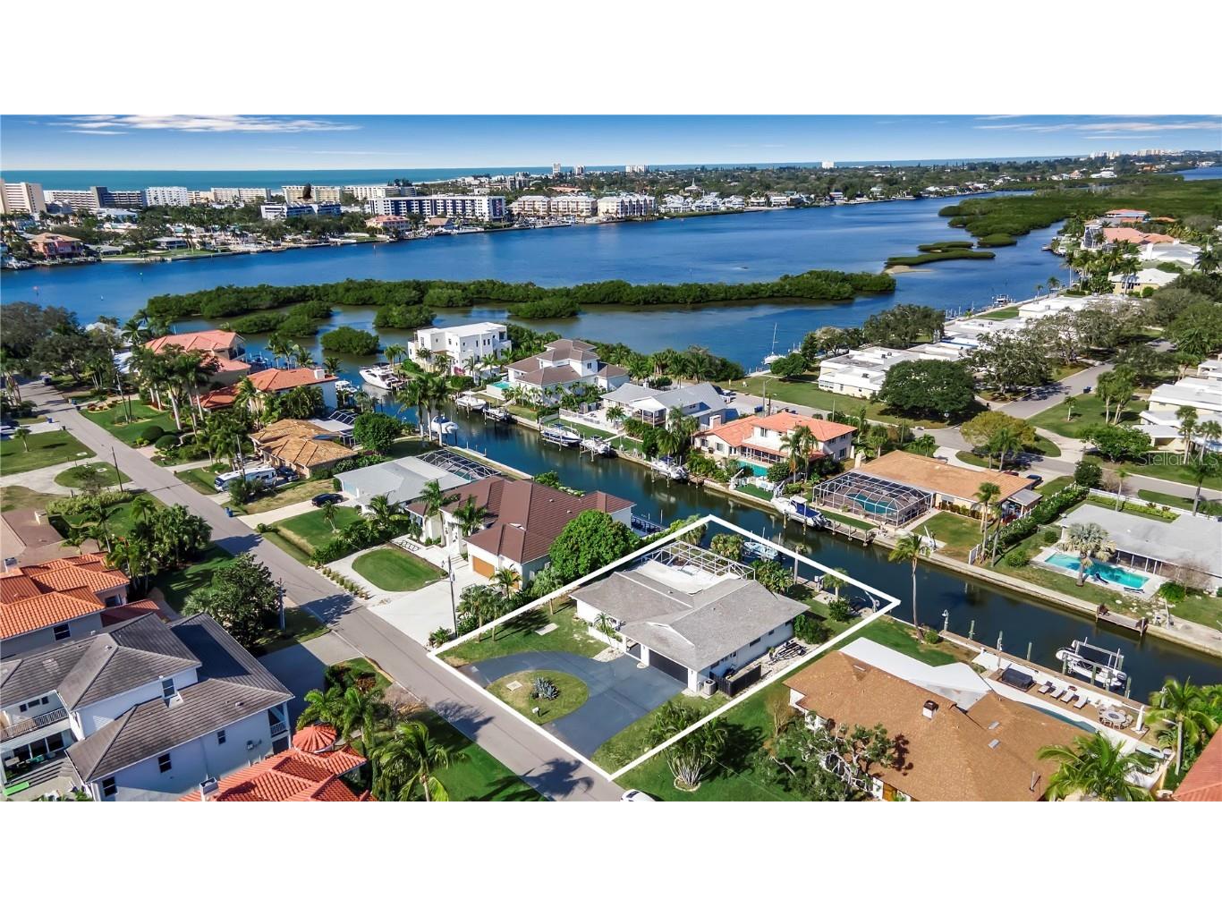 1649 Stanford Lane Sarasota FL 34231 A4600950 image1