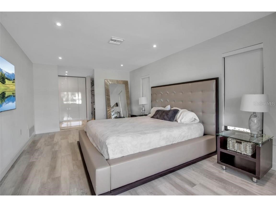 1649 Stanford Lane Sarasota FL 34231 A4609574 image11