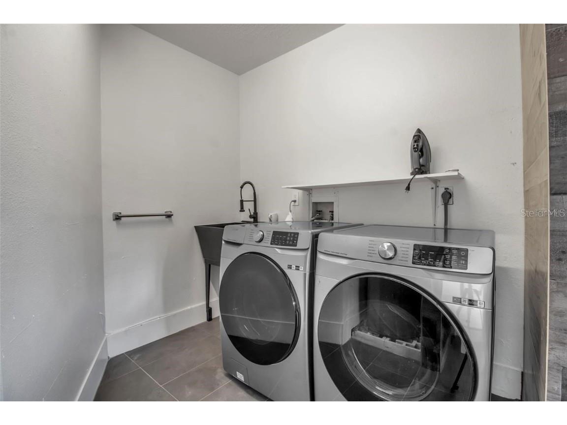 1649 Stanford Lane Sarasota FL 34231 A4609574 image16