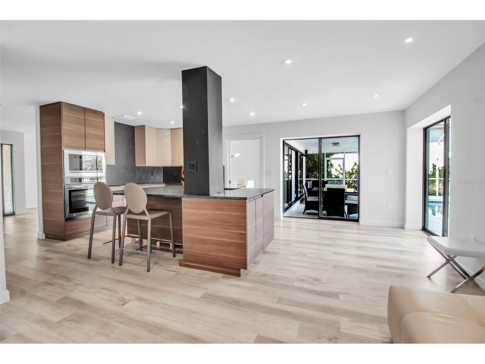 1649 Stanford Lane Sarasota FL 34231 A4671051 image9