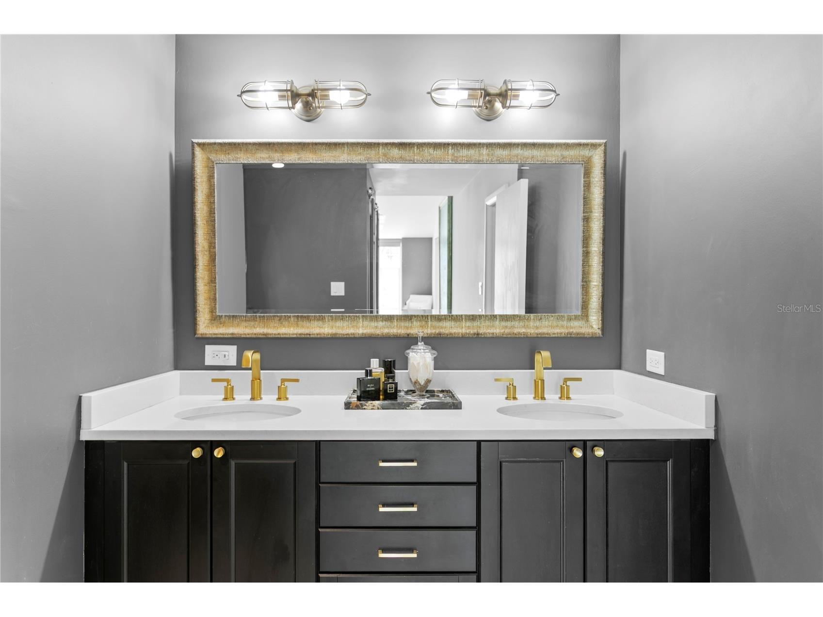 1649 W Snow Circle #E203 Tampa FL 33606 TB8507128 image32