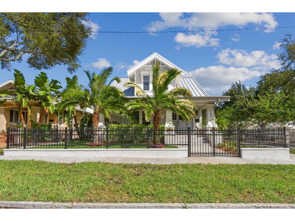 165 15th Avenue NE Saint Petersburg FL 33704 U8215769 image1