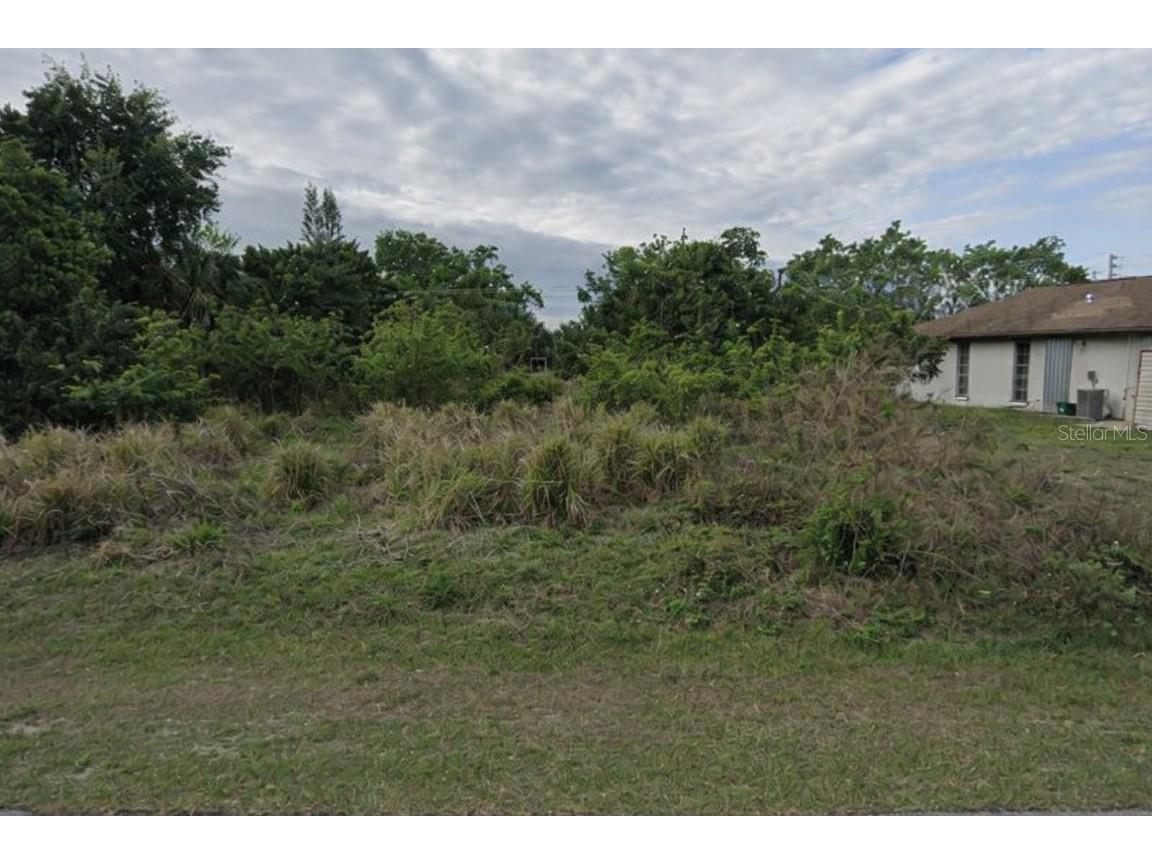 165 Chatham Street NW Port Charlotte FL 33952 C7519079 image2