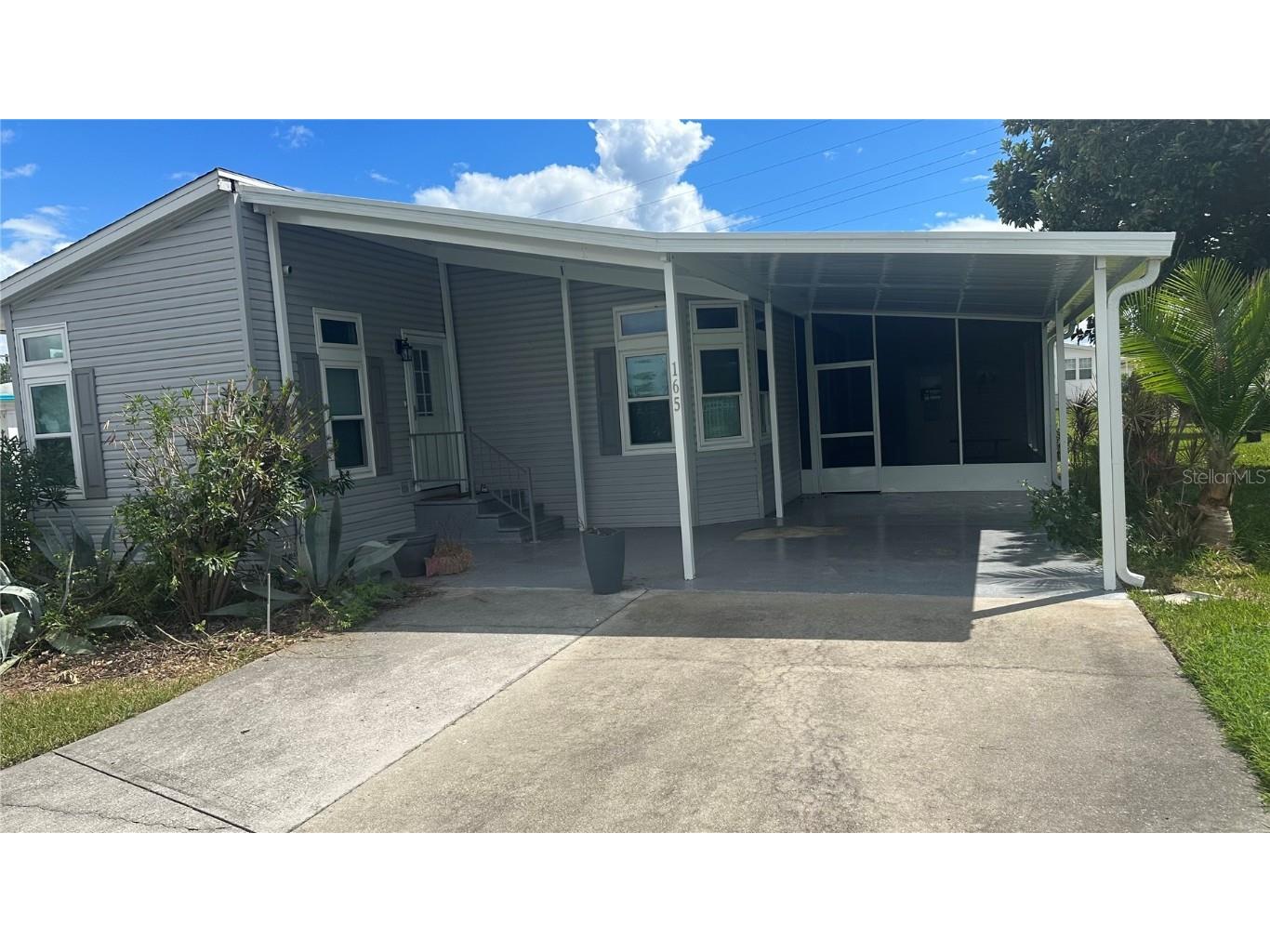 165 Lakeview Drive Palmetto FL 34221 A4666712 image1