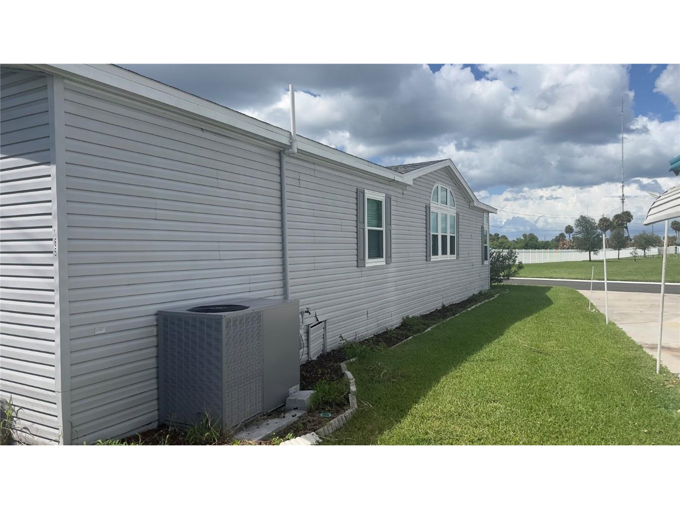 165 Lakeview Drive Palmetto FL 34221 A4666712 image4